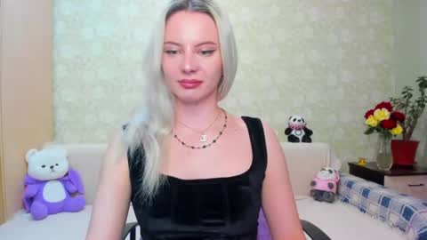Marie online show from June 10, 2026, 3:22 pm