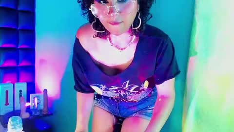 Kuromi online show from December 19, 2024, 8:02 am