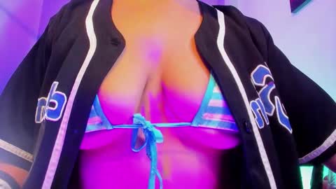 Kuromi online show from December 20, 2025, 5:36 am