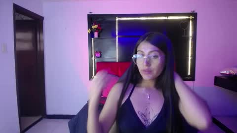 _sweet_lia_ online show from March 25, 2026, 8:37 pm