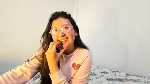 _sweet_melodyy online show from May 26, 2026, 9:55 pm