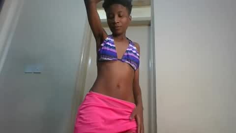 _sweetebony_r online show from June 10, 2026, 7:07 am