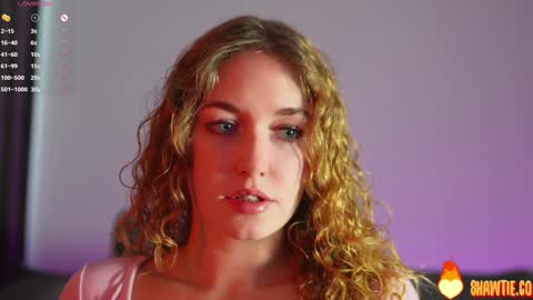 Snapshot of _taylor_swift chatting on October 15, 2025, 3:17 am Taylor online show from October 15, 2025, 3:17 am