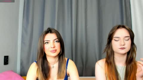 Snapshot of _teona_ann_for_you_ chatting on January 29, 2025, 6:33 am Teona and Annred hair online show from January 29, 2025, 6:33 am