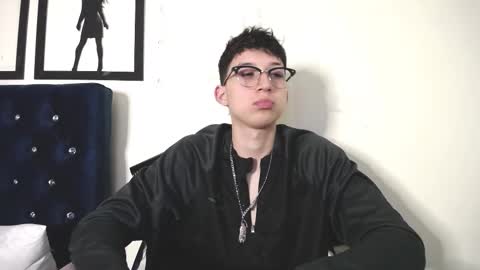 Thomas online show from September 12, 2025, 12:11 am