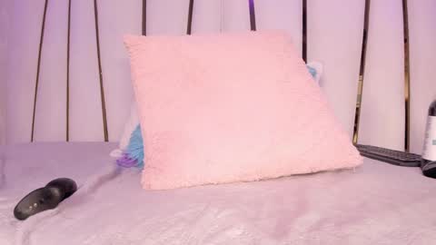 Rousse  online show from March 9, 2025, 8:42 pm