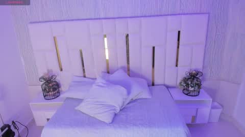 Rousse  online show from September 13, 2025, 7:02 pm