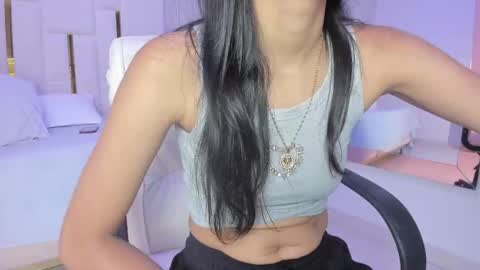 Rousse  online show from October 3, 2025, 7:22 pm