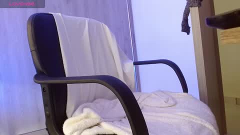 Rousse  online show from February 25, 2026, 5:44 pm