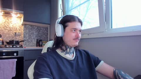 _torfin_ online show from December 29, 2024, 8:55 am