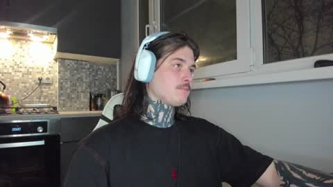 _torfin_ online show from January 2, 2025, 8:35 pm