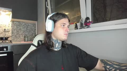 _torfin_ online show from March 3, 2025, 8:11 pm