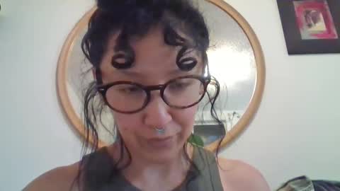 _tutti_frutti_ online show from September 13, 2025, 6:35 am