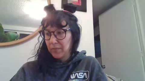 _tutti_frutti_ online show from February 5, 2026, 6:07 am