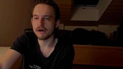 Snapshot of _v_l_a_d_ chatting on March 6, 2026, 4:09 am Vlad online show from March 6, 2026, 4:09 am