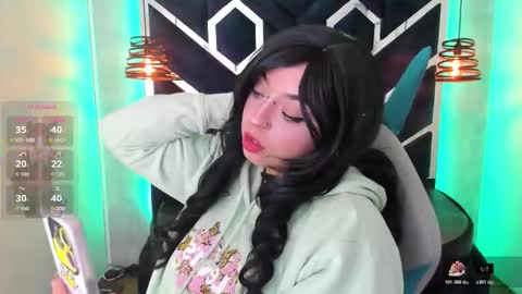   Vermeil   online show from November 4, 2025, 7:35 pm