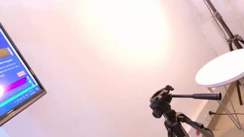 Veronica online show from October 16, 2025, 12:17 pm