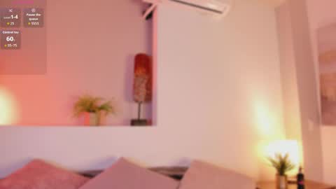 Snapshot of _victoria_lee chatting on May 27, 2026, 12:13 pm Victoria online show from May 27, 2026, 12:13 pm