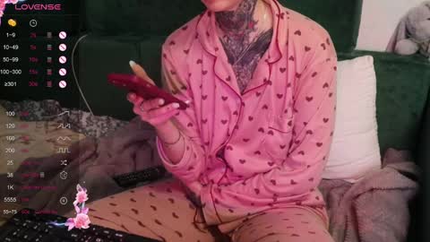 Alis online show from February 9, 2025, 8:24 pm