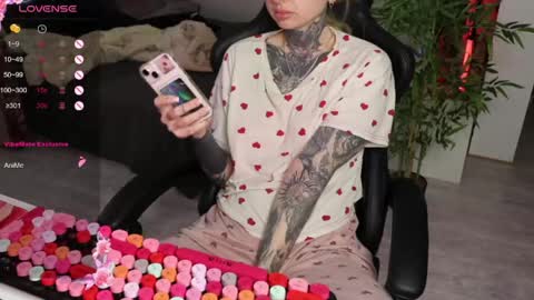 Alis online show from May 26, 2026, 3:46 am