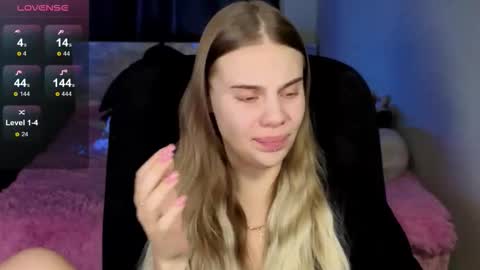 Vera online show from October 21, 2025, 12:28 pm