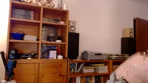 Snapshot of _whoisthatguy_ chatting on March 14, 2026, 5:40 pm _whoisthatguy_ online show from March 14, 2026, 5:40 pm