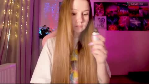 Enni online show from February 9, 2025, 7:49 am