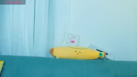 _yourcherrybomb online show from January 25, 2025, 4:23 am