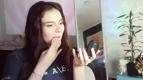 _yourcherrybomb online show from November 18, 2025, 1:55 am