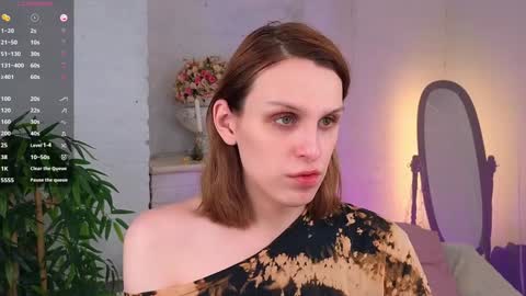 LITTLE FOX online show from January 8, 2025, 1:52 pm