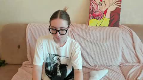 Snapshot of _yourhotangel_ chatting on June 26, 2026, 6:29 am Eva online show from June 26, 2026, 6:29 am