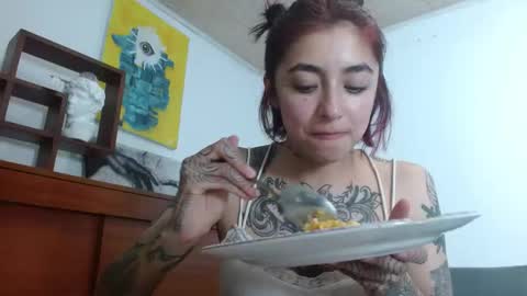 Zoe  online show from September 13, 2025, 12:54 am