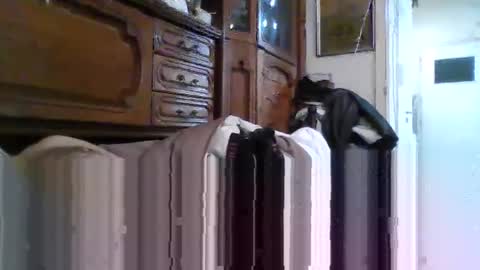 a203530 online show from April 10, 2026, 10:20 am