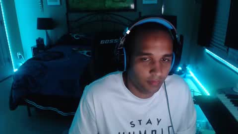 a4orce online show from December 12, 2024, 5:10 am