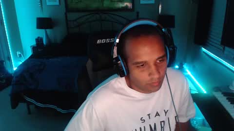 a4orce online show from December 13, 2024, 4:43 am