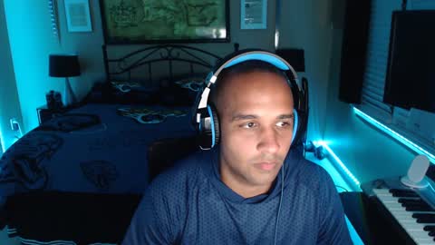 a4orce online show from February 15, 2025, 1:21 am