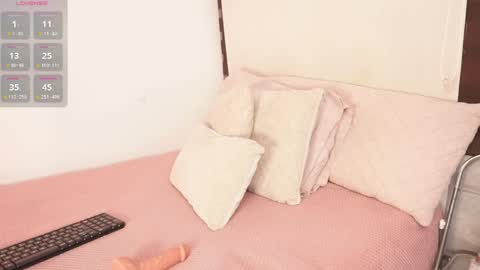 Alexandra  online show from April 15, 2026, 9:16 am