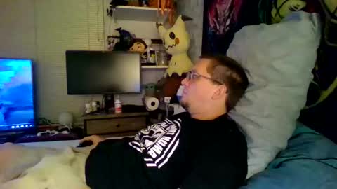 Snapshot of a_bored_dragon chatting on September 25, 2025, 11:36 am A Bored Dragon online show from September 25, 2025, 11:36 am