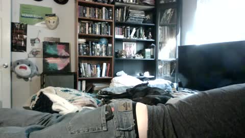 Snapshot of a_bored_dragon chatting on September 27, 2025, 9:31 pm A Bored Dragon online show from September 27, 2025, 9:31 pm