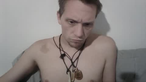Snapshot of a_bored_dragon chatting on December 19, 2025, 8:43 am A Bored Dragon online show from December 19, 2025, 8:43 am