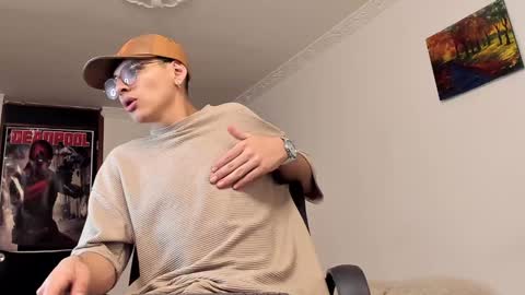 alejo online show from December 25, 2024, 8:40 am