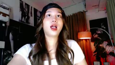 Lovely Yana  online show from September 27, 2025, 7:46 am