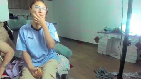 A Sexy Couple online show from January 8, 2025, 4:34 am