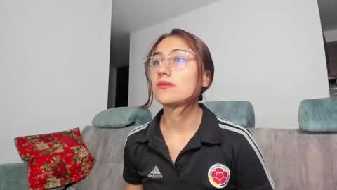 A Sexy Couple online show from January 10, 2025, 2:04 am