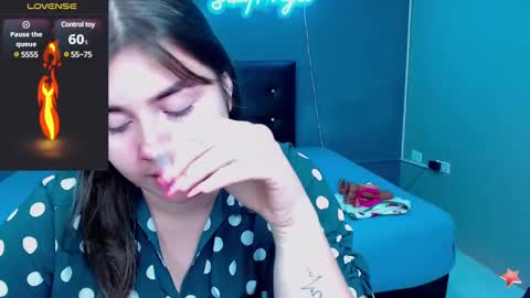 Abby Lee  online show from December 30, 2024, 12:31 pm