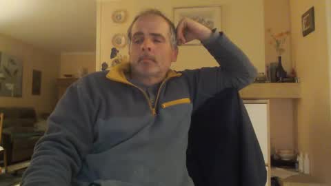 Aalex1717 online show from March 4, 2025, 11:00 pm