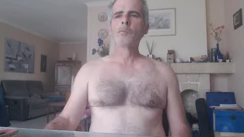 Snapshot of aalex1717 chatting on June 6, 2026, 7:02 am Aalex1717 online show from June 6, 2026, 7:02 am
