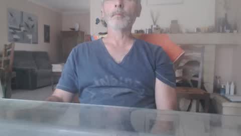 Snapshot of aalex1717 chatting on July 26, 2026, 6:43 am Aalex1717 online show from July 26, 2026, 6:43 am