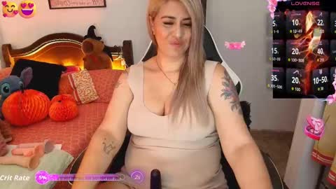 Snapshot of aamanda_queen chatting on October 17, 2025, 11:35 am aamanda online show from October 17, 2025, 11:35 am