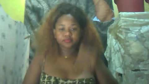 aamela online show from February 4, 2026, 9:42 pm